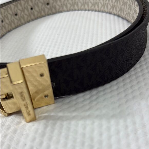 Michael Kors Reversible Black or Cream Belt Gold Buckle Signature MK Monogram - Picture 7 of 8